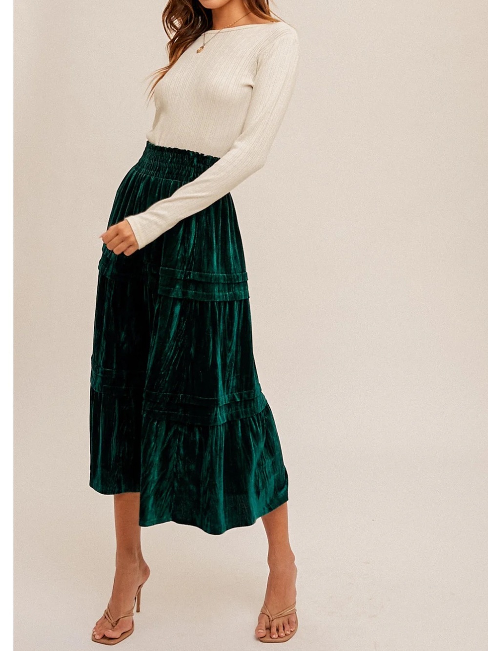 Hem & Thread Green Velvet Midi Skirt With Tuck Detail Size Medium